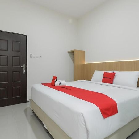 Reddoorz Near Mall Ska Пеканбару Екстериор снимка